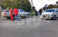 Colisión en la intersección de las calle Kuanip y San Luis