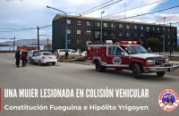 UNA MUJER LESIONADA EN COLISIÓN VEHICULAR 