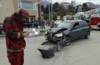 Violenta colisión vial en Kuanip y Namuncurá, Tres lesionados