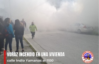 VORAZ INCENDIO EN UNA VIVIENDA