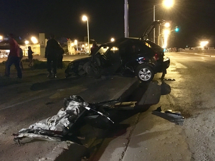 22-11-16 00:51 hs. violento accidente vehicular en Av. Jorge Garramuño casi Piedrabuena