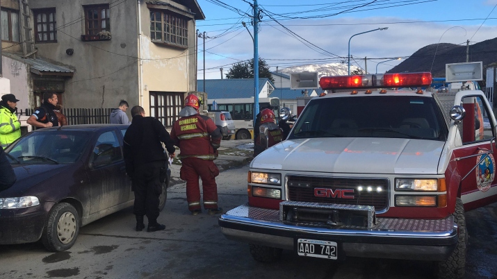 17/8/16 14:08 hs. Accidente vehicular en Calle Canga y Darwin