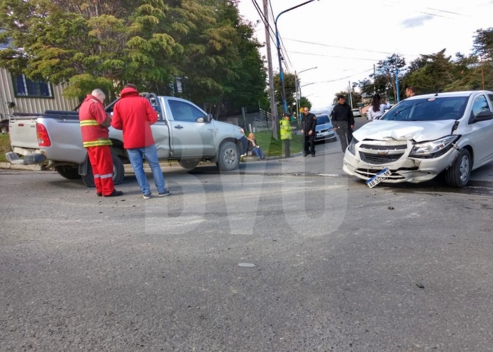 Colisión en la intersección de las calle Kuanip y San Luis