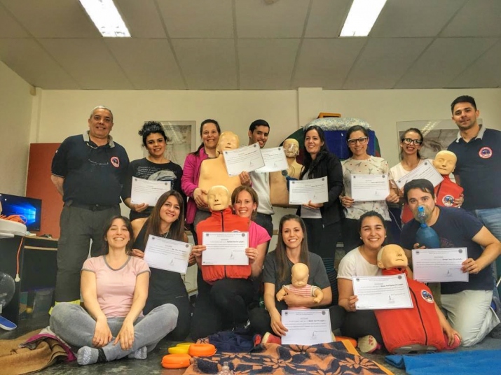 Curso de RCP y uso del DEA en el Centro de Rehabilitación Ushuaia