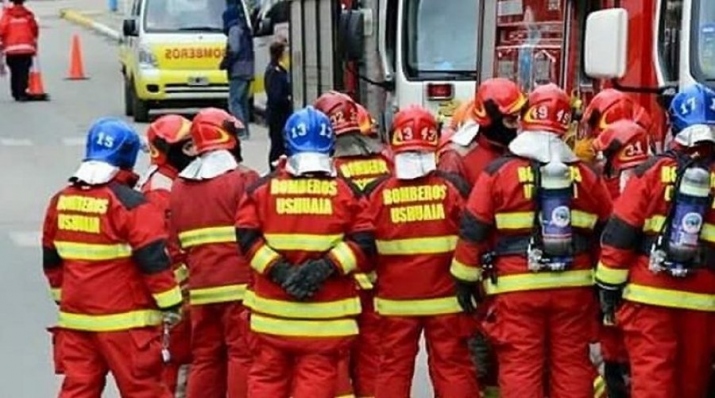 Estimados miembros del Cuerpo de Bomberos, familias y comunidad