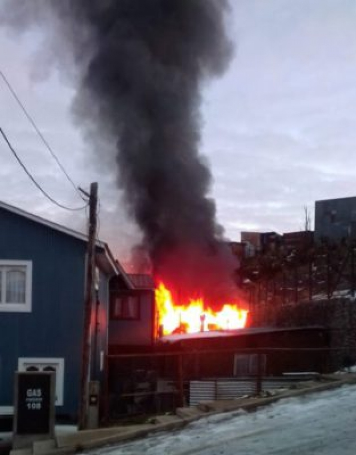 Incendio generalizado en vivienda de calle Ushuaia 1283