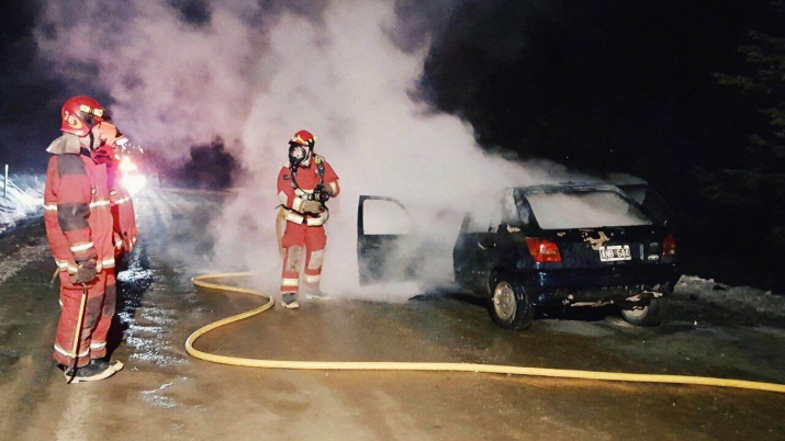 17/8/16   21:04 hs. Incendio de Vehículo en Presidente Raul R. Alfonsin (Ruta Nac 3)