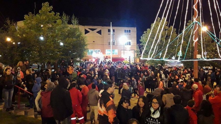 Invitamos a los vecinos de Ushuaia al encendido del Árbol de Navidad