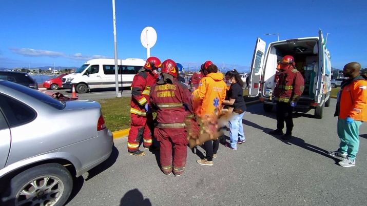  SINIESTRO VIAL CON UNA LESIONADA