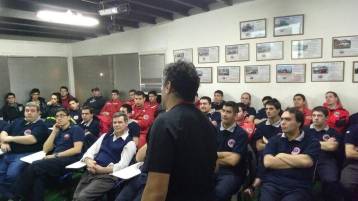 Taller sobre rescate en sitios agrestes                                                                                                                